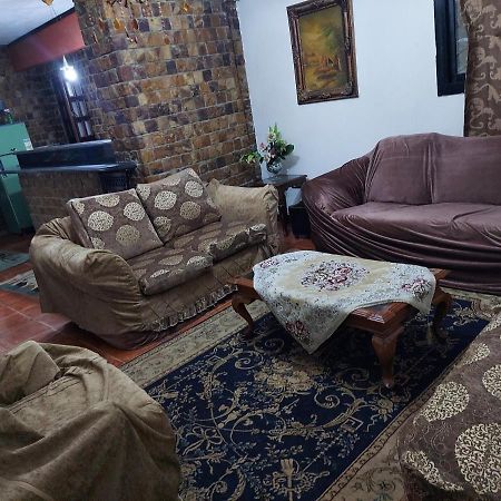 Al Moayad Apartment Near To Genina Mall, Abbas Al Akkad El El Cairo Exterior foto